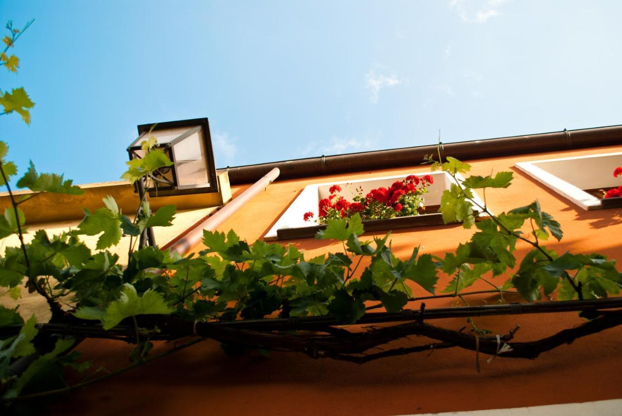 I Gerani Rossi Hotel Paulilatino Exterior photo